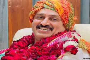 रालोद MLC के खिलाफ FIR: 5 करोड़ की रंगदारी मांगने का आरोप, पुलिस ने रिपोर्ट की दर्ज    