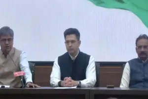 AAP में सियासी भूकंप...  सांसद राघव चड्ढा, संदीप पाठक और अशोक मित्तल ने पार्टी से दिया इस्तीफा, भाजपा में हो सकते हैं शामिल