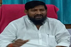 Bhadohi News: भाजपा विधायक दीनानाथ ने जतायी राजनीति से संन्यास की इच्छा, चर्चाओं का बाजार गर्म 