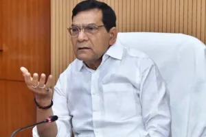 लखनऊ : वायरल वीडियो पर ऊर्जा मंत्री एके शर्मा का सख्त एक्शन, एसडीओ निलंबित 