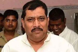 हरदोई में गरमाई सियासत : मूर्ति पूजा पर भाजपा विधायक ने दिया विवादित बयान, योगी और मोदी को बताया 