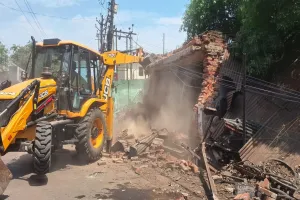 Bareilly: सीएम ग्रिड की राह से हटेंगे अवैध कब्जे, फिर लाल निशान लगाए