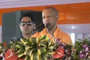 UP: 817 करोड़ की परियोजनाओं का लोकार्पण-शिलान्यास, सीएम बोले-थारू परिवारों को मिला भौमिक अधिकार