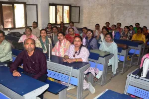 Bareilly: जनगणना ट्रेनिंग में कहीं नाश्ता-खाना खूब, कहीं पानी के भी लाले