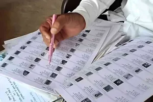 एसआईआर: विधानसभा चुनाव में बदलेगा राजनीतिक समीकरण, मतदाता घटने से चकराए सियासी सूरमा