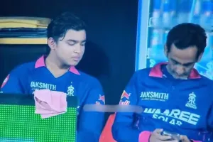 डगआउट में मोबाइल इस्तेमाल: RR मैनेजर रोमी भिंडर विवादों में, BCCI करेगी जांच