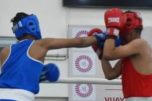 District Boxing Championship: खिलाड़ियों ने दिखाया पंचों का दम,  फाइनल में पहुंचे ये खिलाड़ी