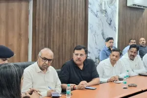 गौतमबुद्धनगर में औद्योगिक तनाव सुलझाने को बनी उच्च स्तरीय समिति,  श्रमिक-उद्यमी संवाद पर रहेगा जोर 