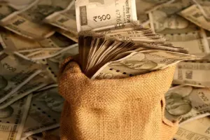 Moradabad: छात्रवृति के चार करोड़ रुपये लौटाए, मची खलबली, आठ हजार बच्च प्रभावित 