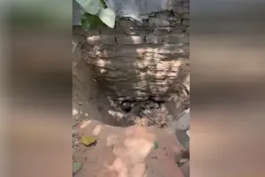 फिल्मी स्टाइल में चोरी:सुरंग बनाकर गोदाम में घुसे चोर, 28 लाख के कॉपर स्क्रैप पर किया हाथ साफ