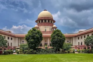 Bareilly: सुप्रीम कोर्ट की चेतावनी से खलबली, सरकारी जमीन पर निर्माण करने वालों की सांसें अटकीं