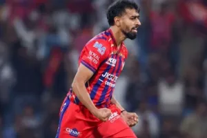लखनऊ के गेंदबाज का पर्पल कैप की TOP 3 में आया नाम,  पंजाब किंग्स के दो विकेट चटकाकर मारी लंबी छलांग, देखें पूरी लिस्ट