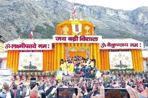 वैदिक मंत्रोच्चारण के साथ खुले भगवान श्री बदरीनाथ के कपाट,  श्रद्धालुओं ने किए अखंड ज्योति के दर्शन