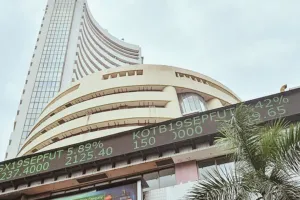 Stock Market Today:  गिरावट में खुले शेयर बाजार.... जानिए दबाव के बीच सेंसेक्स-निफ्टी का हाल 
