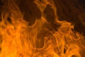 यूपी में आग का तांडव :  फतेहपुर और प्रयागराज में गेहूं फसल जलकर खाक, मुआवजा देने की मांग 