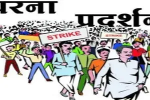  नोएडा के बाद बुलंदशहर में मजदूरों का धरना प्रदर्शन, अधिकारियों के आश्वासन के बाद शांत हुआ मामला 