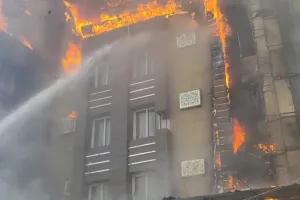 Prayagraj News : सिविल लाइन्स के होटल में लगी भीषण आग, कई लोग के फंसे होने की आशंका, रेस्क्यू जारी