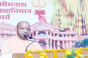 काशी में बोले सीएम योगी- 'विदेशी आक्रांताओं' ने किये भारत की आध्यात्मिक और सांस्कृतिक पहचान को नष्ट करने के प्रयास 