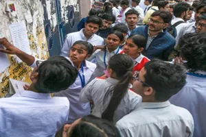 Maharashtra Board Results : महाराष्ट्र बोर्ड ने घोषित किए 12वीं के नतीजे, लड़कियों ने किया बेहतर प्रदर्शन  