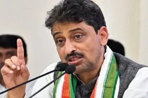 नारी शक्ति का विरोध बंद करो.. सहारनपुर में कांग्रेस सांसद के आवास के बाहर भाजपा महिला मोर्चा का धरना