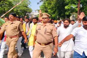 सुलतानपुर : हिमांशु हत्याकांड में पुलिस कार्रवाई से असंतुष्ट सरदार सेना ने किया प्रदर्शन, प्रशासन को दी चेतावनी