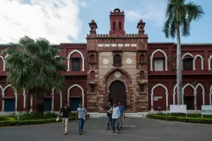 24 मई का इतिहास : आज ही के दिन हुई थी अलीगढ़ मुस्लिम विश्वविद्यालय की स्थापना, जानिए अन्य घटनाएं 