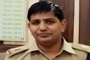Manilal Patidar : पूर्व आईपीएस मणिलाल के मामले बांदा कोर्ट में स्थानांतरित, रिश्वतखोरी केस में चार्जशीट दाखिल
