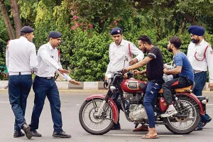 ऑपरेशन प्रहार:  एक दिन में 253 वाहनों का चालान, नो पार्किंग, रैश ड्राइविंग और गलत नंबर प्लेट वालों पर शिकंजा
