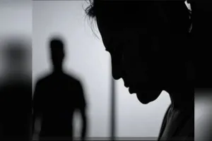 फतेहपुर : प्रेमी ने दिया धोखा तो थाने के अंदर युवती ने खाया जहरीला पदार्थ, हालत गंभीर