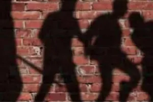 Bhadohi News: छेड़छाड़ का विरोध करने पर युवती, दो भाइयों पर हमला, छह के खिलाफ FIR दर्ज 