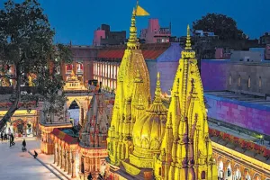 काशी विश्वनाथ धाम में ठगों का खेल खत्म! सुगम दर्शन के नाम पर श्रद्धालुओं से लूट, 25 गिरफ्तार