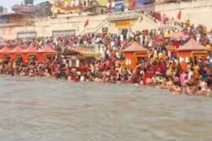 Buddha Purnima 2026:  हरिद्वार में बुद्ध पूर्णिमा स्नान जारी, हर की पैड़ी पर उमड़ा जनसैलाब 