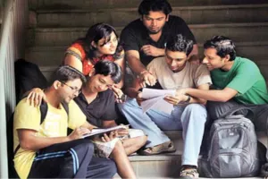 कॉलेज का पहला दिन : किसी नई जगह खुद को ढालने में लगता है समय