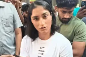 कुश्ती महासंघ पर भड़का दिल्ली हाईकोर्ट,  विनेश फोगाट को अयोग्य ठहराने के फैसले पर WFI से पूछे तीखे सवाल