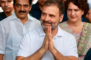 राहुल गांधी के अमेठी दौरे से पहले ही मचा बवाल, भाजपा और कांग्रेस के बीच तीखी बयानबाजी शुरू