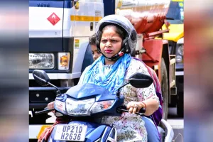 Moradabad:सुबह नरम धूप, दोपहर में बढ़ी तपिश, मौसम ने बदला मिजाज