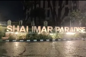बाराबंकी : शालीमार पैराडाइज में करोड़ों की बड़ी चोरी, ठेकेदार के घर से जेवर, कैश और लाइसेंसी पिस्टल पार