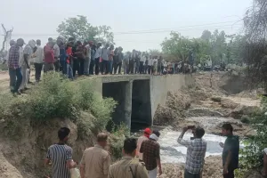 Rampur News : पटवाई के रहटगंज गांव में कट्टे में बंद लाश मिलने से मचा हड़कंप