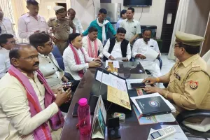 लखीमपुर खीरी : सपा में टूट खबर वायरल होने पर भड़के सांसद, कोतवाली में दी तहरीर