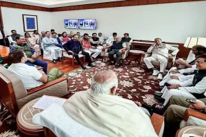 दिल्ली में INDIA ब्लॉक की बड़ी बैठक शुरू,  खरगे बोले- सरकार के खिलाफ एकजुटता को और मजबूत करने की जरूरत
