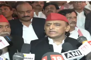Kasganj News: अमेरिकी हमले में तीन भारतीय नाविकों की मौत पर अखिलेश ने केंद्र को घेरा, विदेश नीति पर उठाया सवाल
