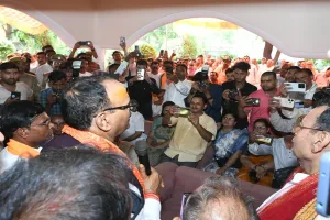 Mirzapur News : अयोध्या को बदनाम करने की बड़ी साज़िश रच रही विपक्ष... जानिए ऐसा क्यों बोले ब्रजेश पाठक 