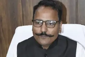 Uttarakhand News: नैनीताल में डीएम की बड़ी कार्रवाई, भूमि उपयोग नियमों के उल्लंघन पर कई भूखंड सरकार में निहित
