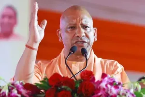 Gonda News : गोंडा में बोले सीएम योगी, त्योहारों पर रंग में भंग डालने वालों का भविष्य हो जाएगा स्वाहा