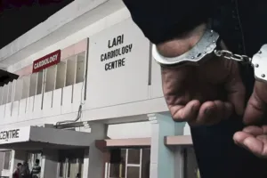 KGMU में मरीजों का सौदा करने वाले दो गिरफ्तार, बेहतर इलाज का झांसा देकर निजी अस्पताल लेकर जाते थे दलाल