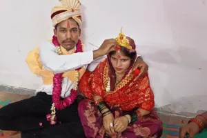 प्यार में बदला धर्म: मुस्लिम युवती बनी लक्ष्मी, हिन्दू युवक संग लिए सात फेरे... पढ़ाई के दौरान शुरू हुई थी दोनों की मोहब्बत
