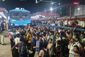 Bihar News : पटना में छात्रों का भारी बवाल, हालात बेकाबू-पुलिस ने दागे आंसू गैस के गोले