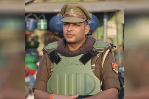 कपड़ा व्यापारी हत्याकांड: बिलसंडा SO सिद्धांत शर्मा लाइन हाजिर, जगदीप मालिक बने नए थाना प्रभारी