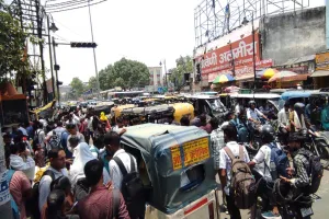 पुलिस भर्ती परीक्षा का दूसरा दिन: शहर की सड़कें जाम के हवाले, पहली पाली की परीक्षा छूटने के बाद दिखा अभ्यर्थियों का हुजूम
