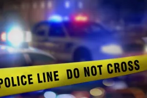  शाहजहांपुर में पुलिस मुठभेड़,  24 मुकदमों वाले शातिर जुड़वां भाई गिरफ्तार; कांस्टेबल जख्मी